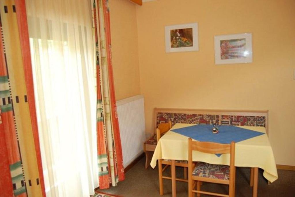 Zur Alten Schmiede Bad Kleinkirchheim Room photo